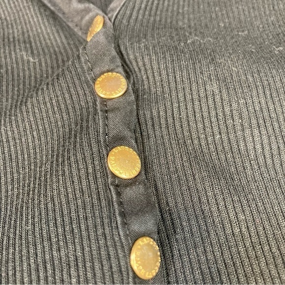 Lauren Ralph Lauren Black Ribbed Short Sleeve Roll Up Snap Button VNeck Shirt XL - Picture 2 of 8